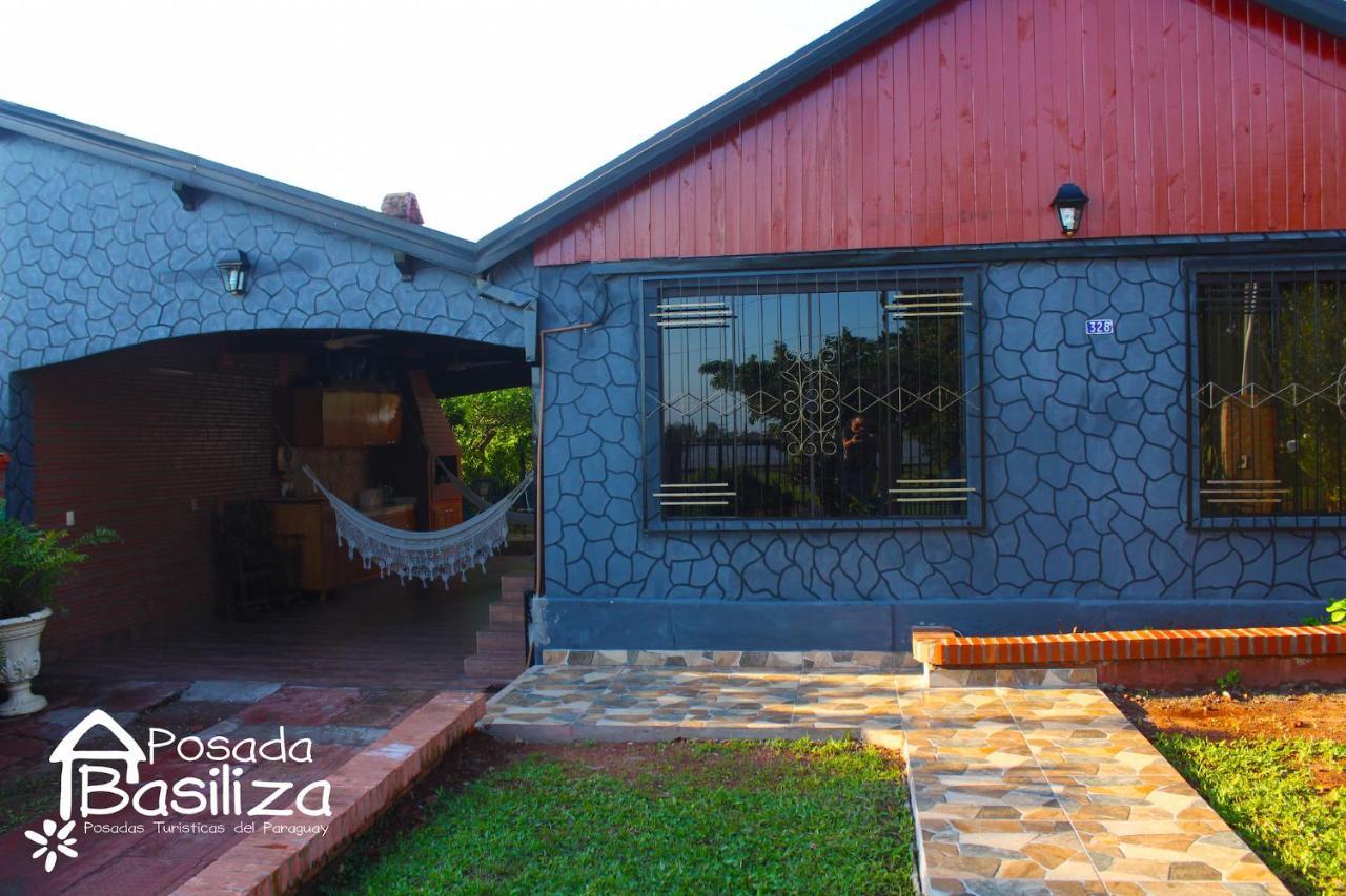 Posada Basiliza, Encarnacion Py Exterior foto
